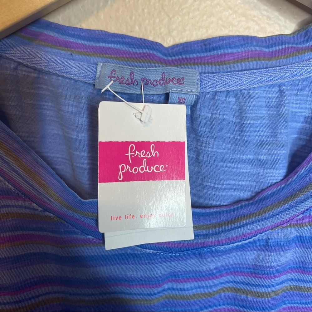 Fresh Produce NWT Pinstripe Curved Hem Top Size XS - Picture 4 of 5